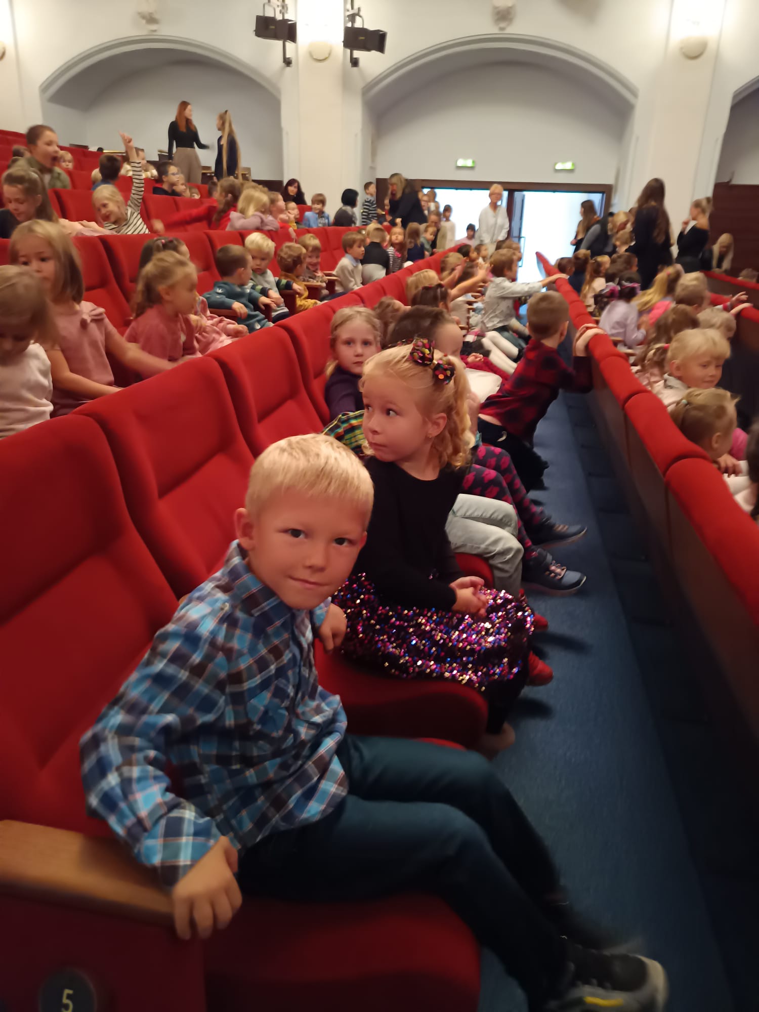 Městské divadlo Děčín: „Sny skřítka Smítka aneb Nazdar hodiny!“